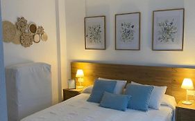 Coqueto apartamento céntrico con terraza y parking